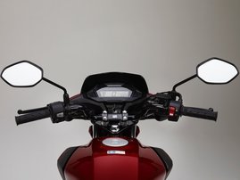 55915 21YM CB125F R369 RED STUDIO DETAIL RIDER VIEW ORIGINAL