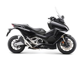 Forza 750 DCT