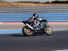 22YM-CBR1000STN-01-NHC33-013