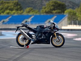 22YM-CBR1000STN-01-NHC33-015