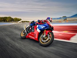 R380