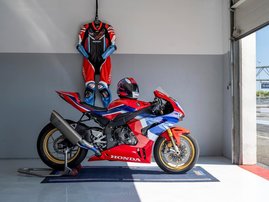 22YM-CBR1000STN-02-R380-026