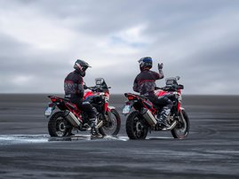 CRF1100-Africa-Twin-DCT-22YM-01-aws-14