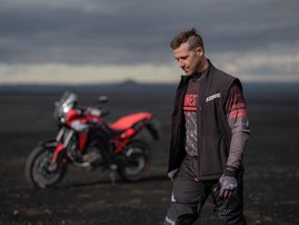 CRF1100-Africa-Twin-DCT-22YM-01-aws-23
