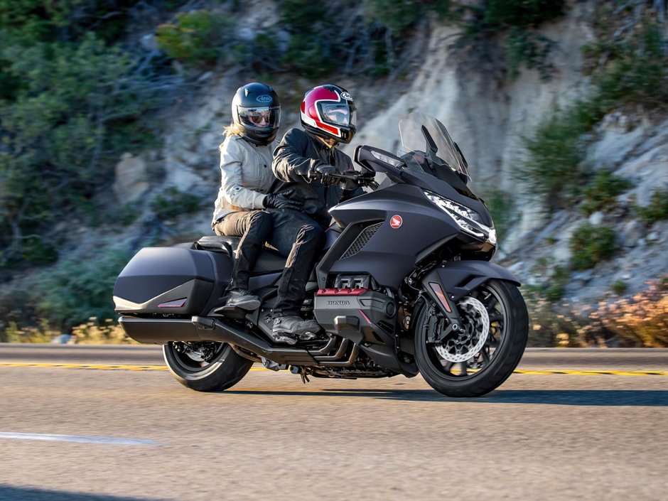 Honda goldwing 1800 bagger deals