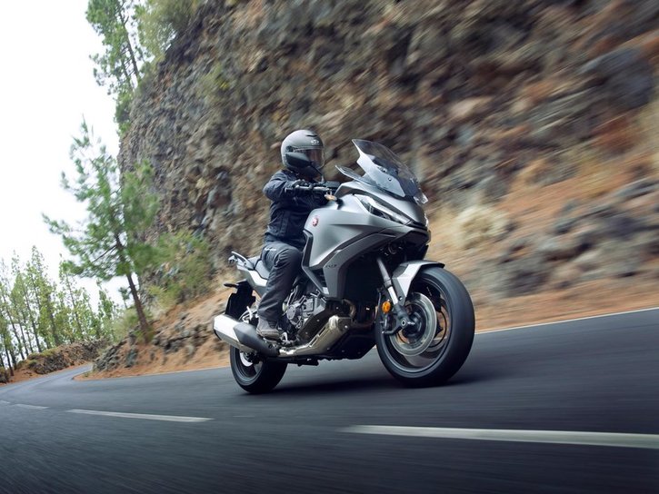 NT1100-22YM-01-aws-015