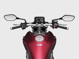 01 23YM CB1000R BORDEAUX RED R337 RHS 009