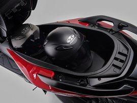 23YM 01 FORZA350 PEARL SIENA RED R320 RHS 048