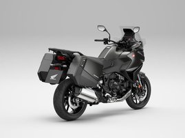 23YM 03 NT1100 GUNMETAL BLACK METALLIC DCT RHS 08