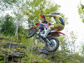 23YM-Honda-CRF250RX-Enduro-Special-RedMoto-aws-10