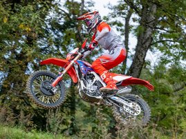 23YM-Honda-CRF300RX-Enduro-RedMoto-aws-10