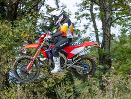 23YM-Honda-CRF300RX-Enduro-Special-RedMoto-aws-09