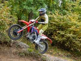 23YM-Honda-CRF400RX-Enduro-RedMoto-aws-13