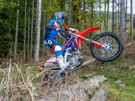 23YM-Honda-CRF450RX-Enduro-RedMoto-aws-16