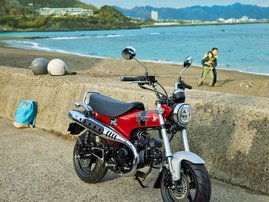 23YM-Honda-ST125-Dax-01-R376-aws042