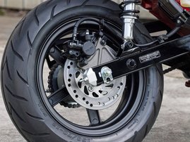 23YM-Honda-ST125-Dax-01-R376-aws059