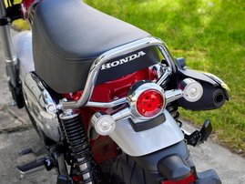 23YM-Honda-ST125-Dax-01-R376-aws060