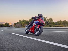 24YM CBR500R GRAND PRIX RED 14