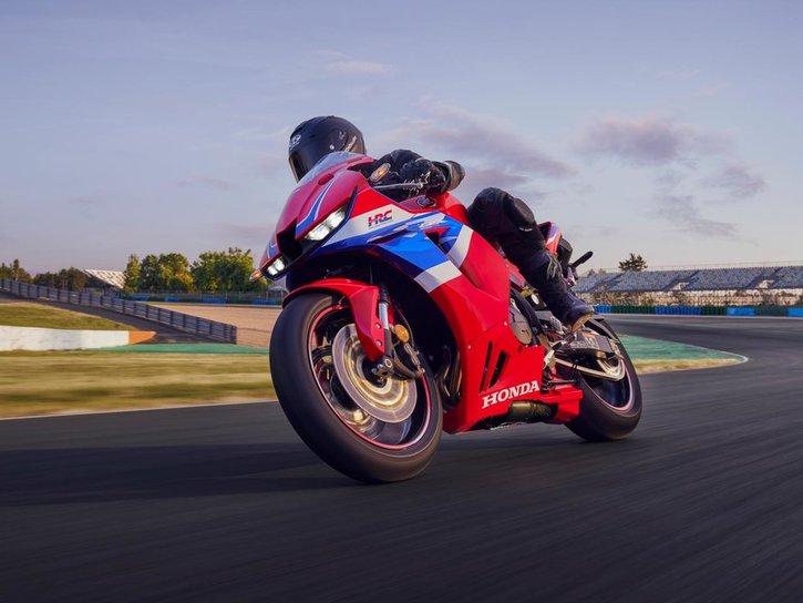 24YM CBR600RR R380 Grand Prix Red 03