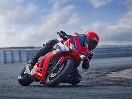 24YM CBR650R GRAND PRIX RED EClutch 07