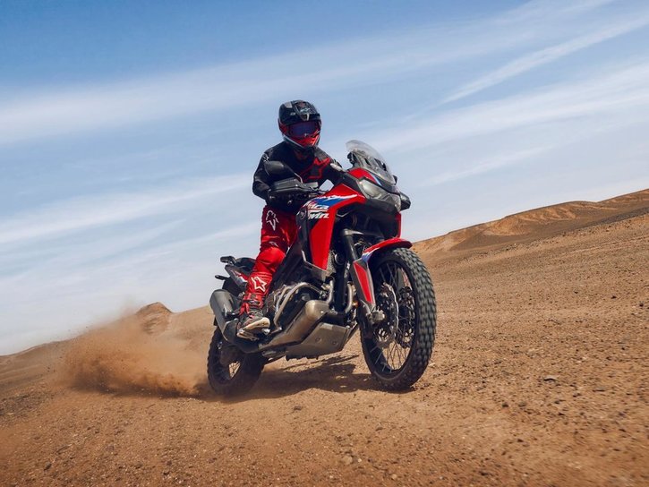 24YM CRF1100LR Africa Twin L1 MT GrandPrixRed R380 03