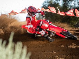 24YM-CRF250R-R292R-Extre-Red-18