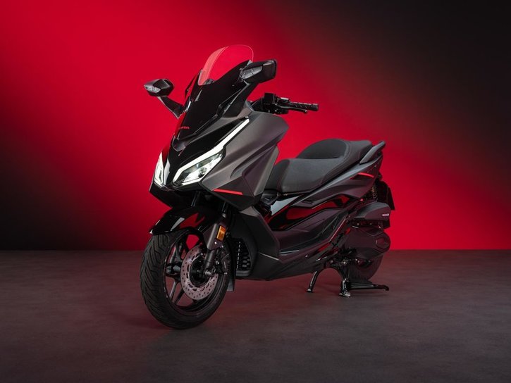 25YM NSS350 Forza SE NH312 Mat Cynos Gray Metallic 007