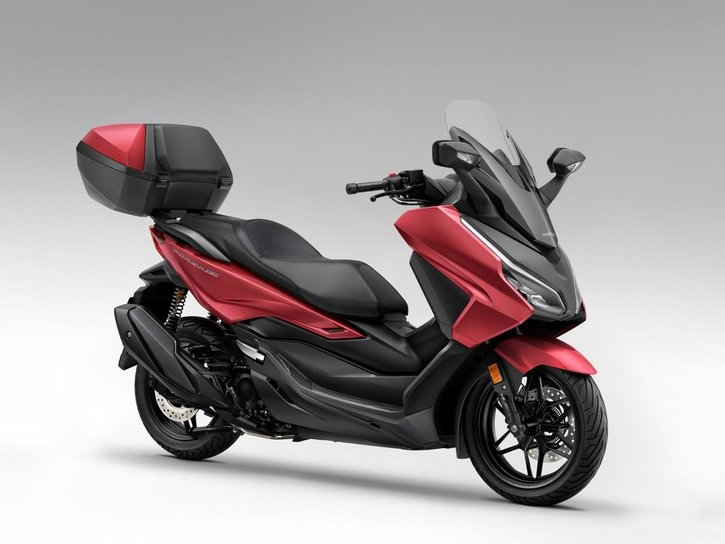25YM NSS350 Forza Carnelian Red Metallic R296M 004