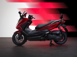 25YM NSS350 Forza Carnelian Red Metallic R296M 008