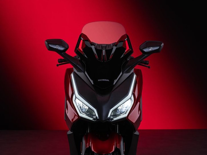 25YM NSS350 Forza Carnelian Red Metallic R296M 009