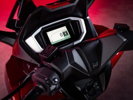 25YM NSS350 Forza Carnelian Red Metallic R296M 012