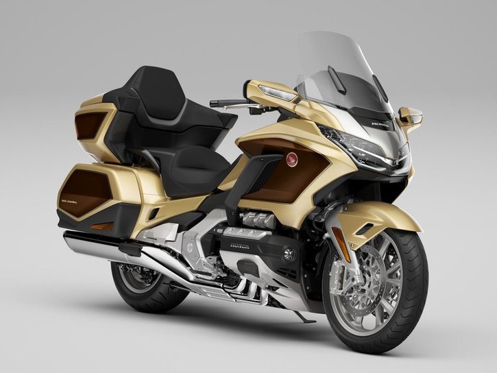 25YM GL1800 Gold Wing Tour 50th Anniversary DCT Airbag YR387N Eternal Gold 02