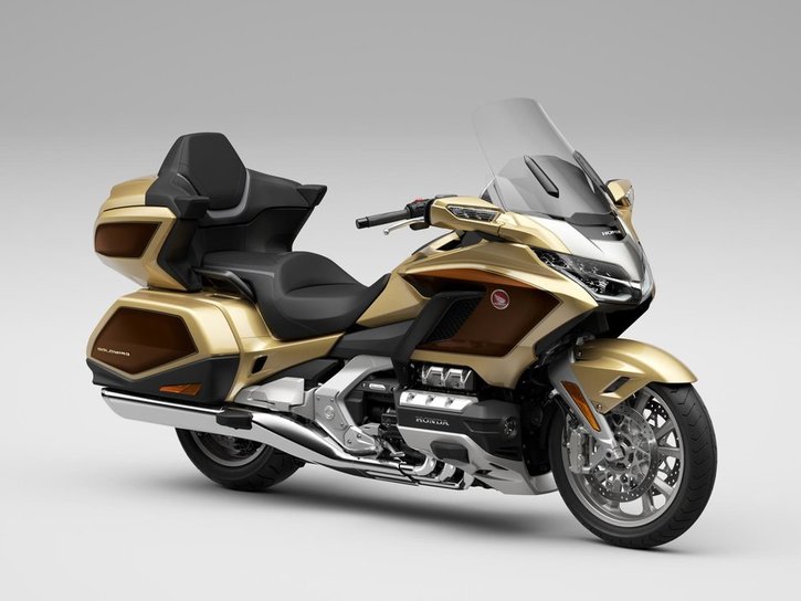 25YM GL1800 Gold Wing Tour 50th Anniversary DCT Airbag YR387N Eternal Gold 03