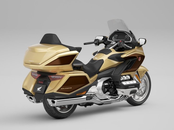25YM GL1800 Gold Wing Tour 50th Anniversary DCT Airbag YR387N Eternal Gold 04