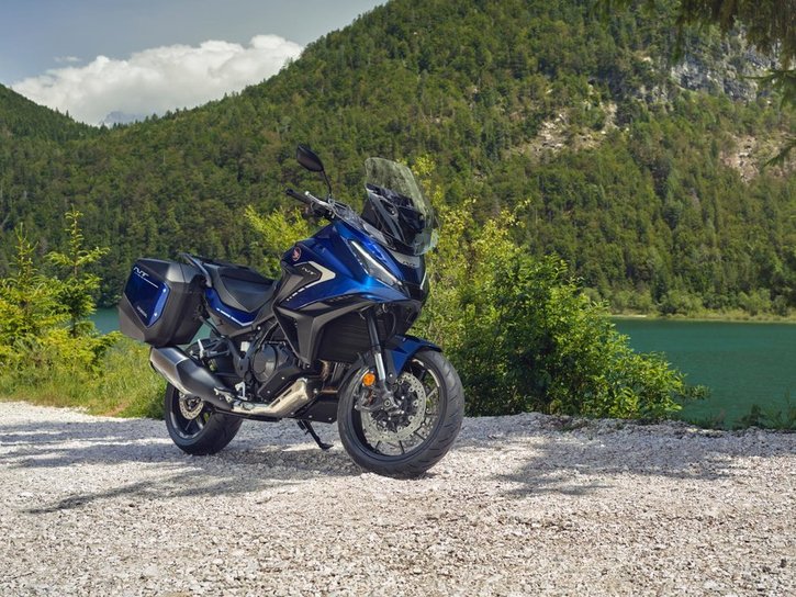 25YM NT1100 DCT PB409P Pearl Hawkseye Blue 07