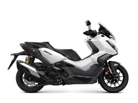 Mat Pearl Cool White