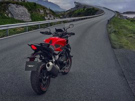 26YM 01 CB1000GT R380 GrandPrixRed aws 29