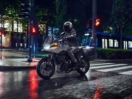 26YM 02 CB1000GT Studio NHC47P PearlDeepMudGray aws 11