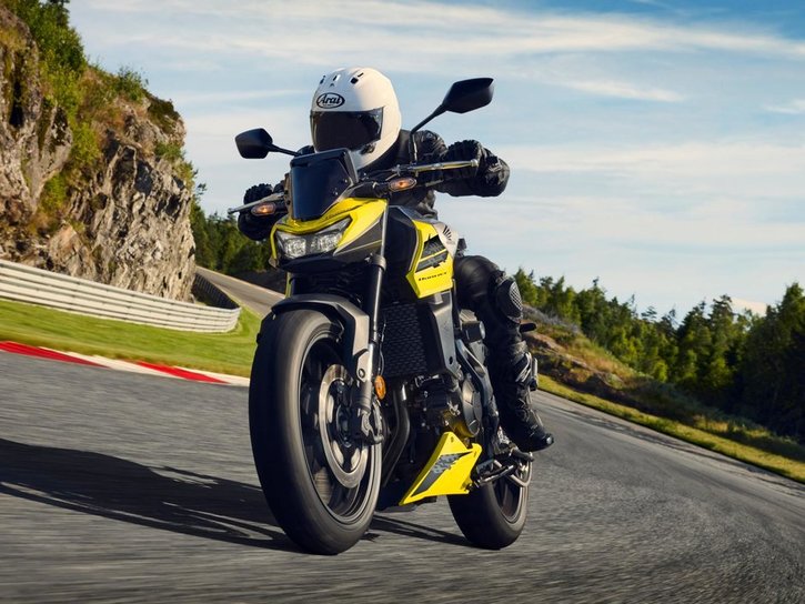 26YM 01 CB750 Hornet MT Y243 Goldfinch Yellow aws 05