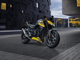 26YM 01 CB750 Hornet MT Y243 Goldfinch Yellow aws 09