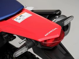 25YM CRF300 Rally EXTREME RED R292 aws20