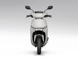 25YM 01 CUVe PEARL JUBILEE WHITE aws 08