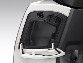 25YM 01 CUVe PEARL JUBILEE WHITE aws 12