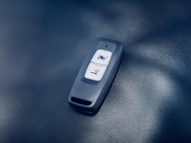 25YM 01 CUVe PEARL JUBILEE WHITE aws 33