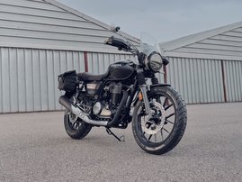 25YM 01 GB350S Studio Gunmetal Black Metallic NHC52 aws 018