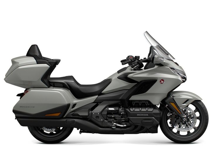 26YM 03 Goldwing Tour DCTAirBag NH-C47P Pearl Deep Mud Gray Black Trim Black Head aws 01