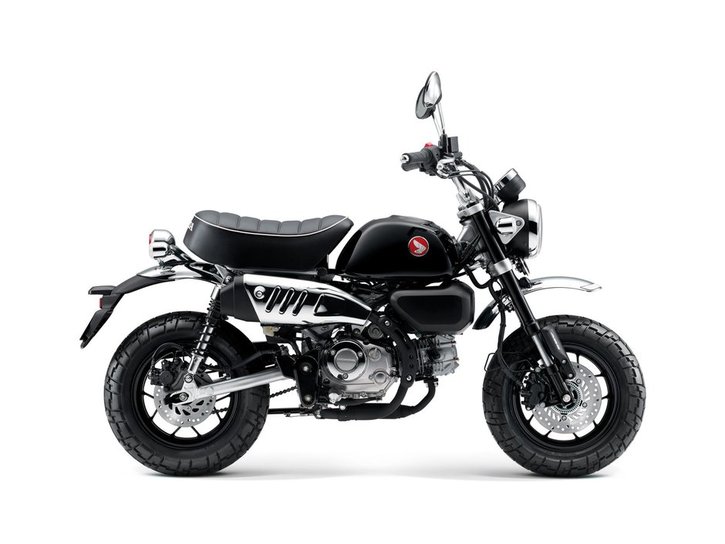 25YM 02 Monkey 125 Studio SHEEN SILVER aws 01