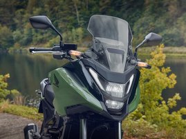 25YM 02 NC750X EARTH BLACK DCT aws 09