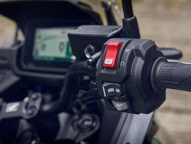 25YM 02 NC750X EARTH BLACK DCT aws 13