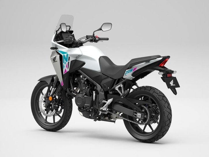 26YM 01 NX500 EClutch NHB61P PearlHorizonWhite aws 05